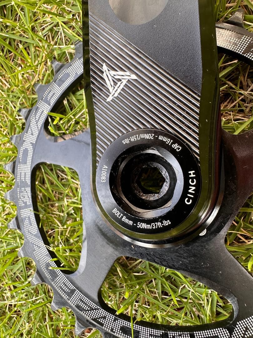 RACEFACE Turbine / Cinch クランクセット 32T