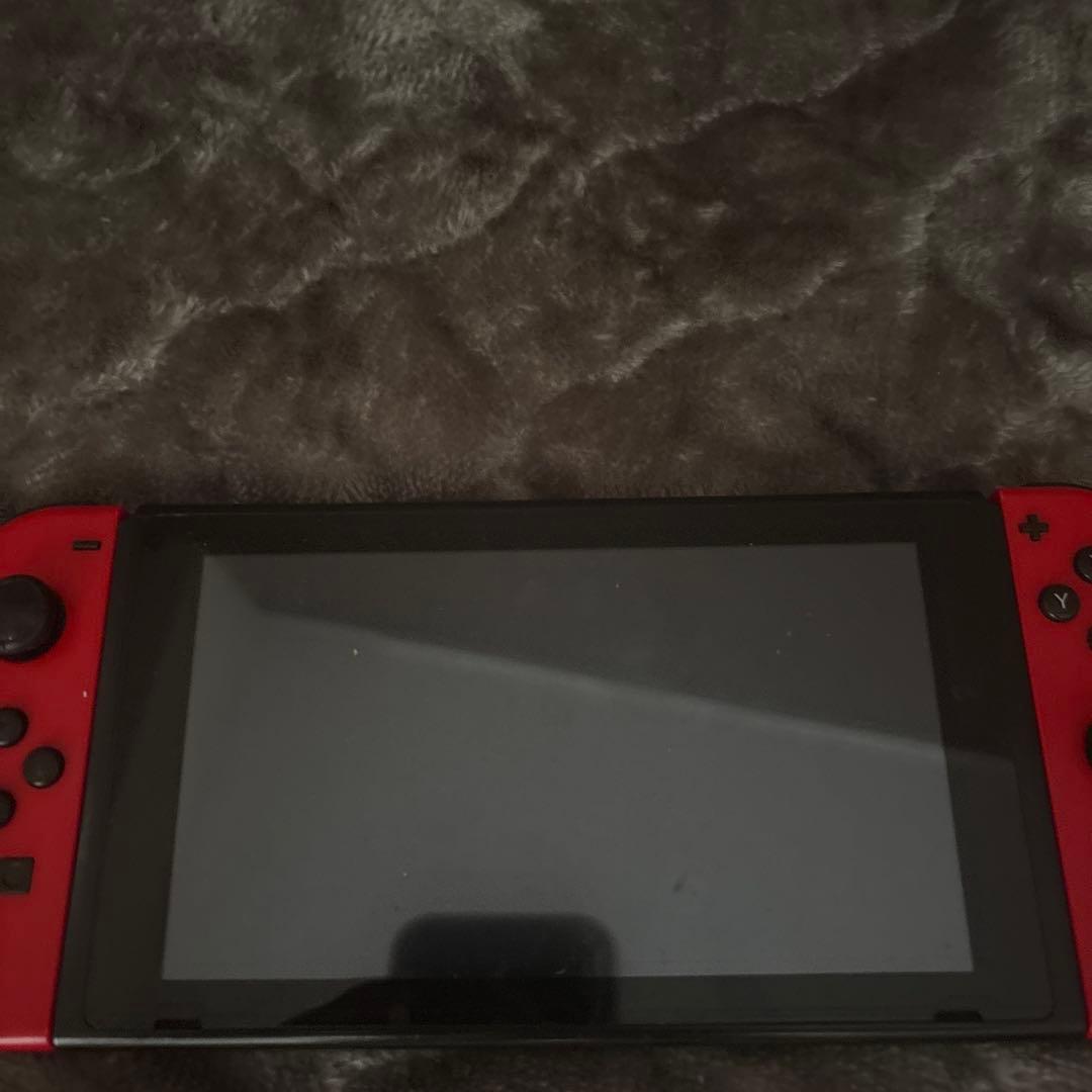 Nintendo Switch 本体 赤と青のジョイコン付き