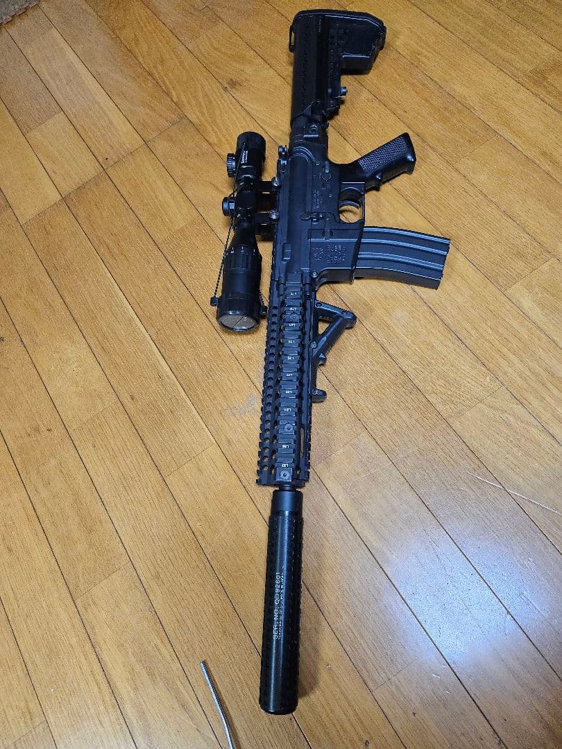 東京マルイ　次世代電動ガンCQB-R M4　カスタム