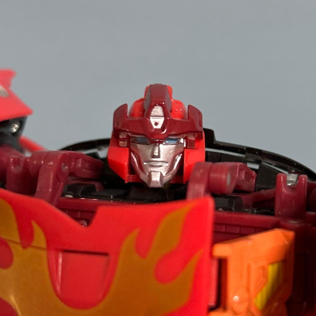 トランスフォーマー•バイナルテック海外版•ロディマス•フォードGT