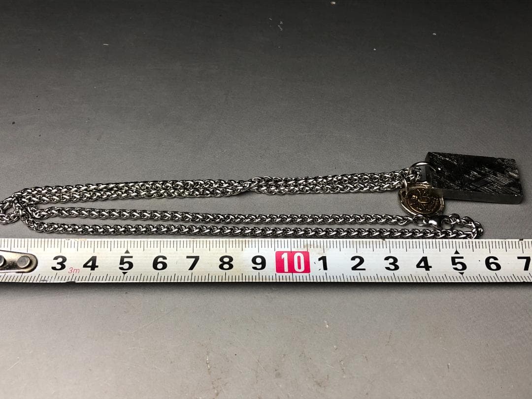 隕石　ムオニオナルスタ隕石　 ペンダントトップ　重さ約20ｇ