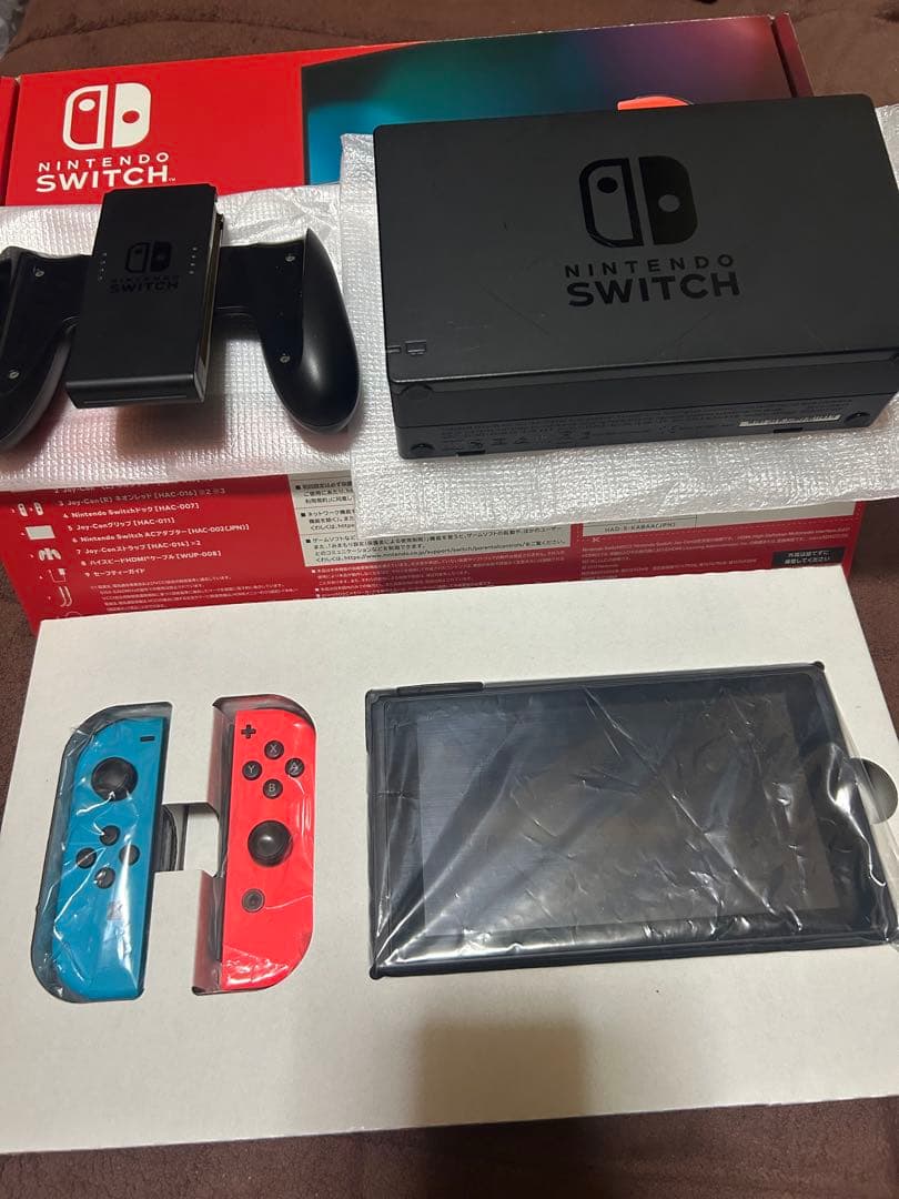 Nintendo Switch 本体 + micro SDカード