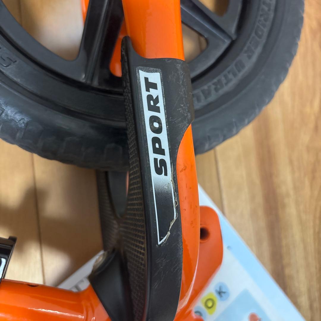 ストライダー スポーツモデル 12インチ　オレンジ