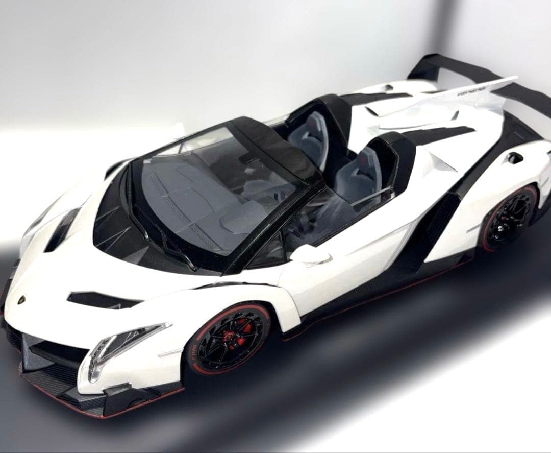 京商 ランボルギーニ ヴェネーノ 1/18 OUSIA