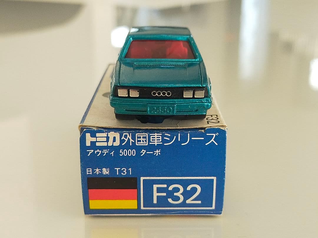 アウディ 5000 ターボ 一般輸出 仕様 青箱 トミカ F32-2-4 日本製
