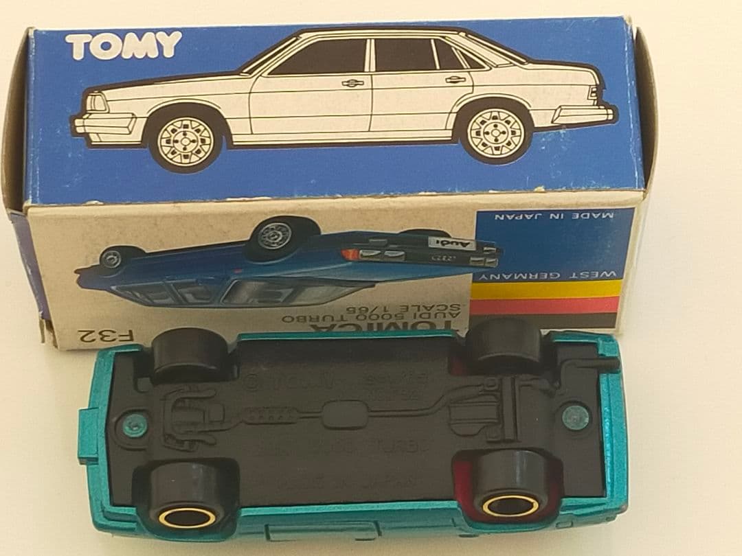 アウディ 5000 ターボ 一般輸出 仕様 青箱 トミカ F32-2-4 日本製