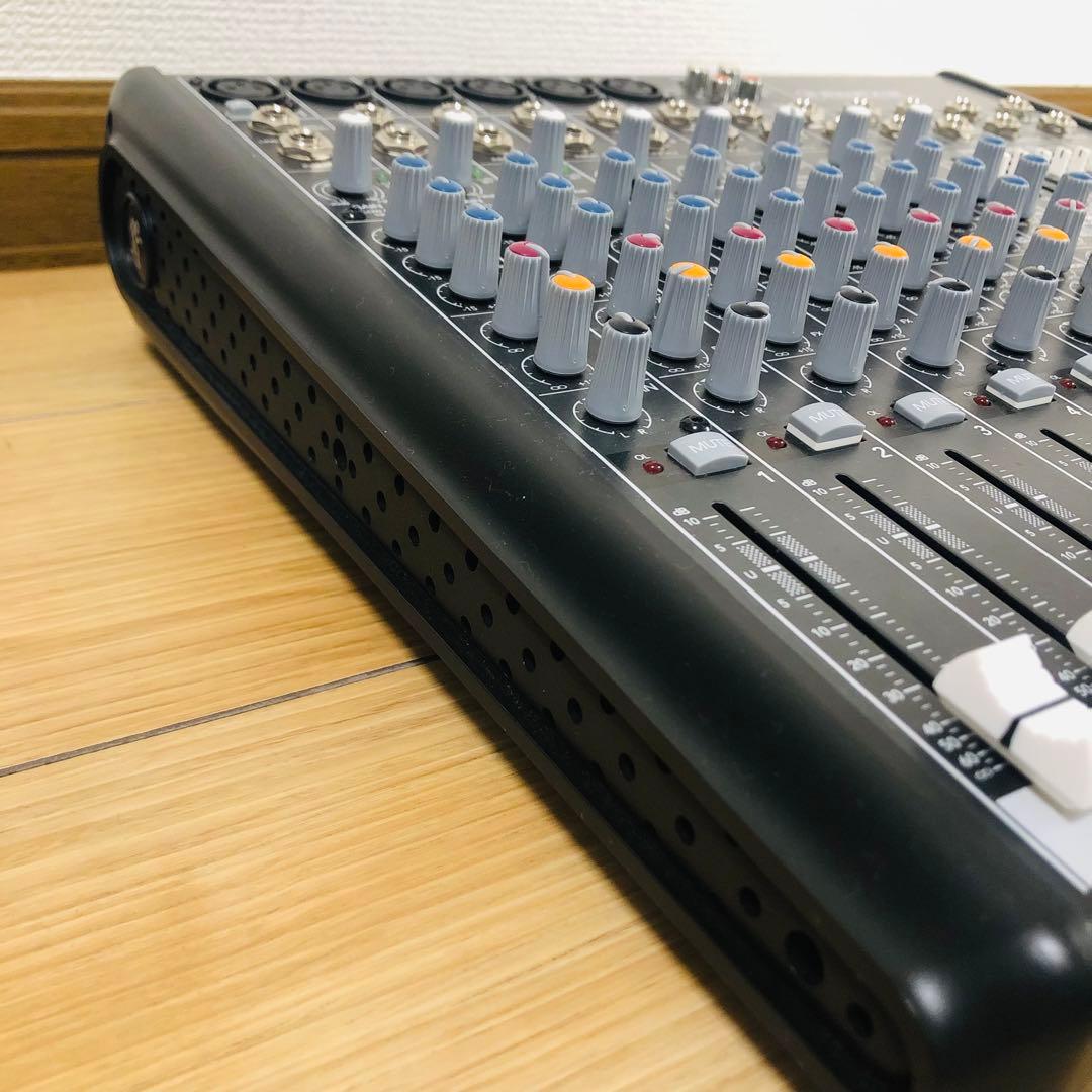 【極美品】MACKIE ProFX12 12チャンネルミキサー