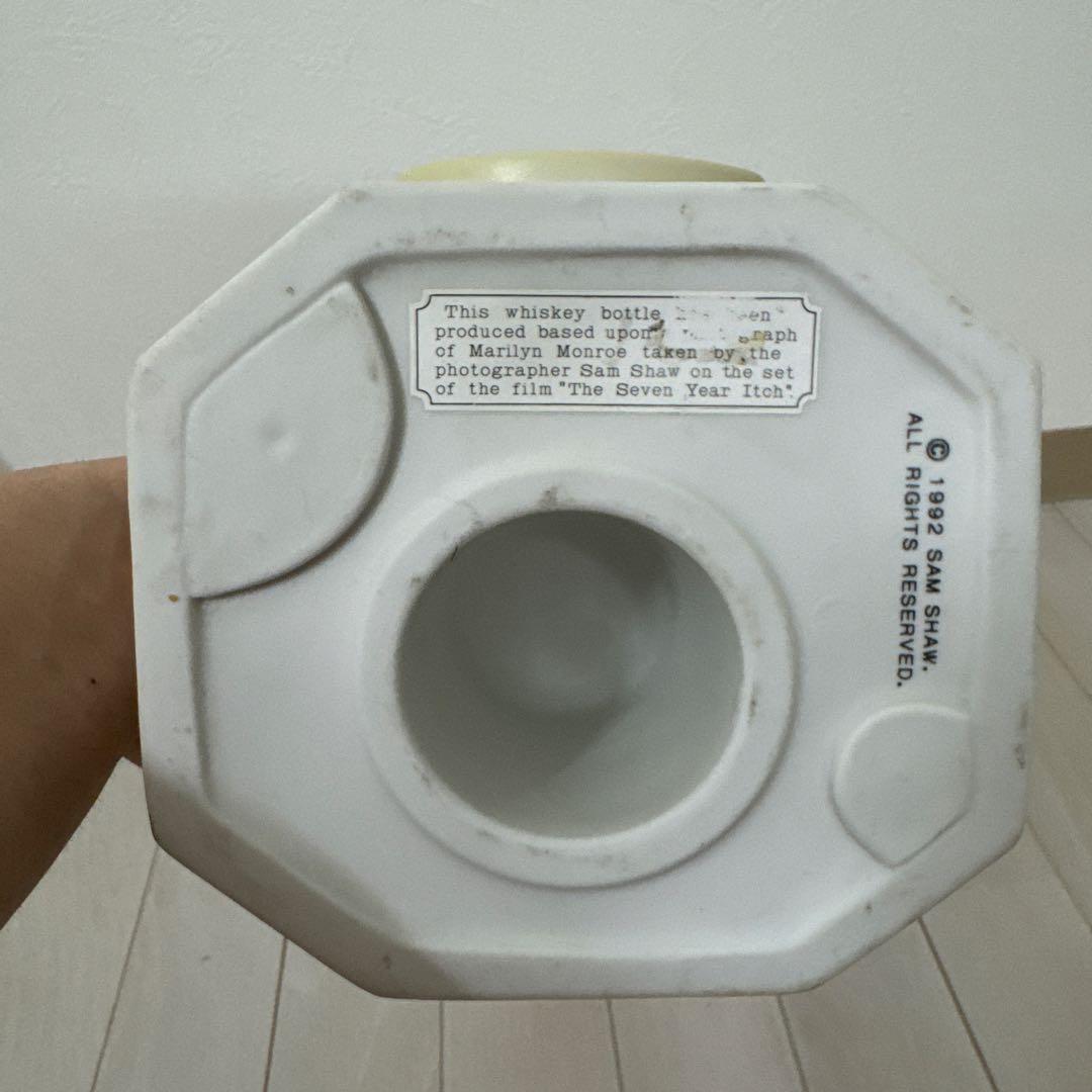 【入手困難】マリリン・モンロー 7年目の浮気 バーボンウイスキー空瓶