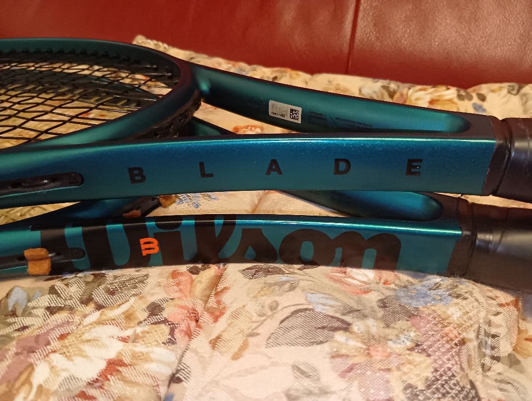 ★２本セット　ウィルソン ブレード Wilson BLADE 100V9 G2