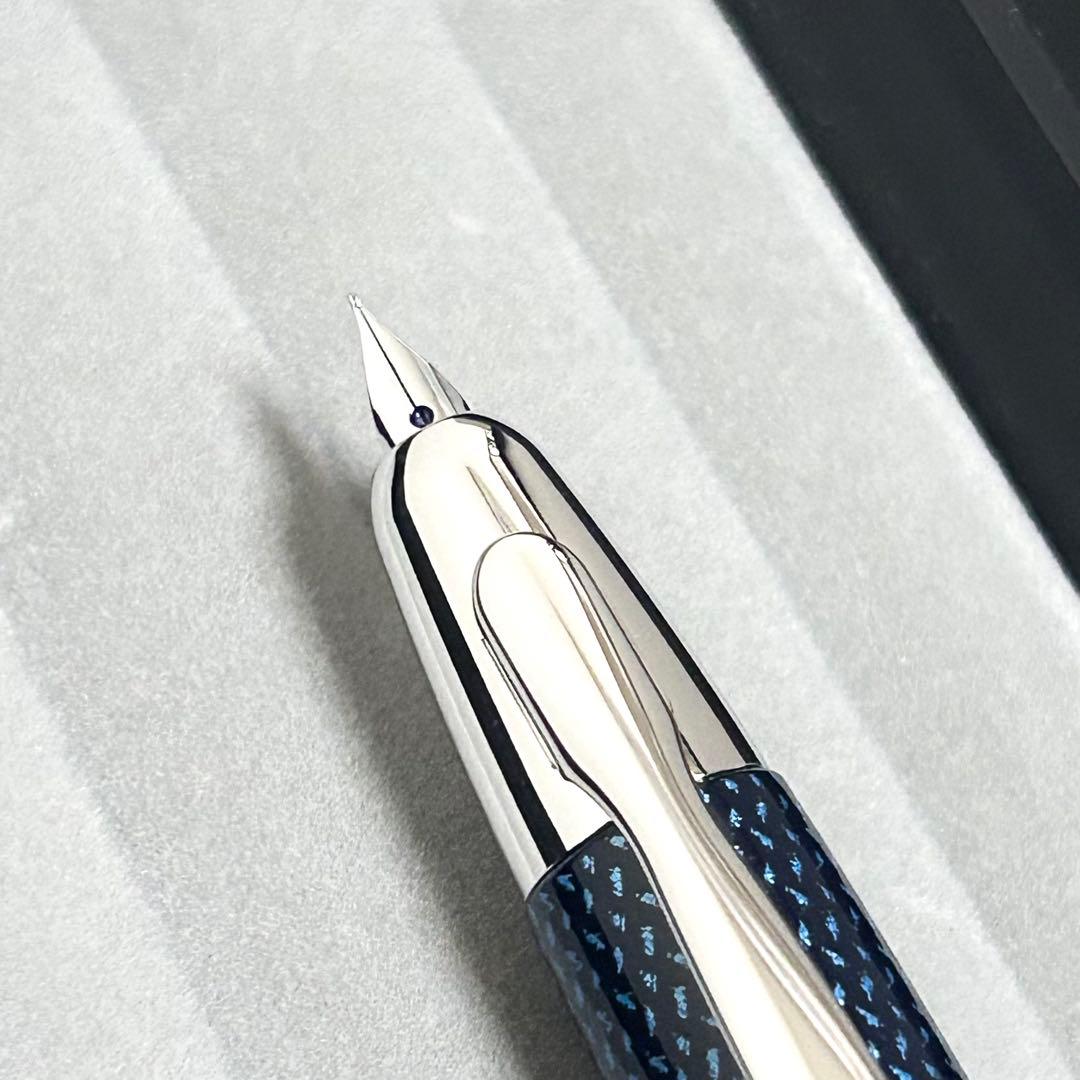 新品同様 パイロット キャップレス 万年筆 絣 かすり 18K 細字 F 紺