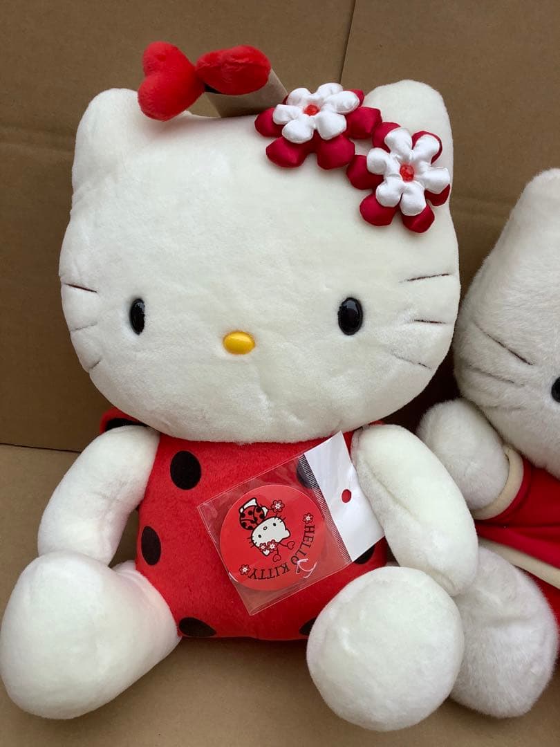 ハローキティ ぬいぐるみ 2体セット　キティちゃん
