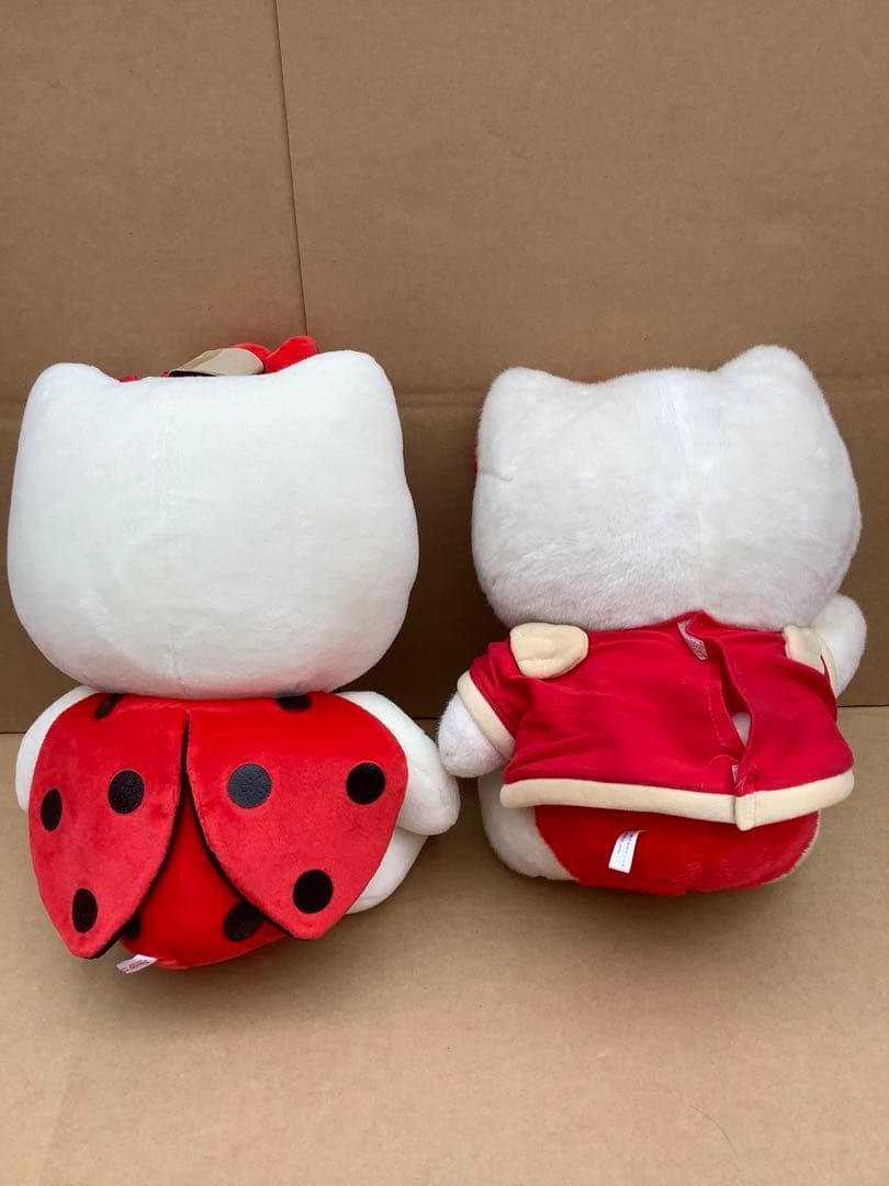 ハローキティ ぬいぐるみ 2体セット　キティちゃん