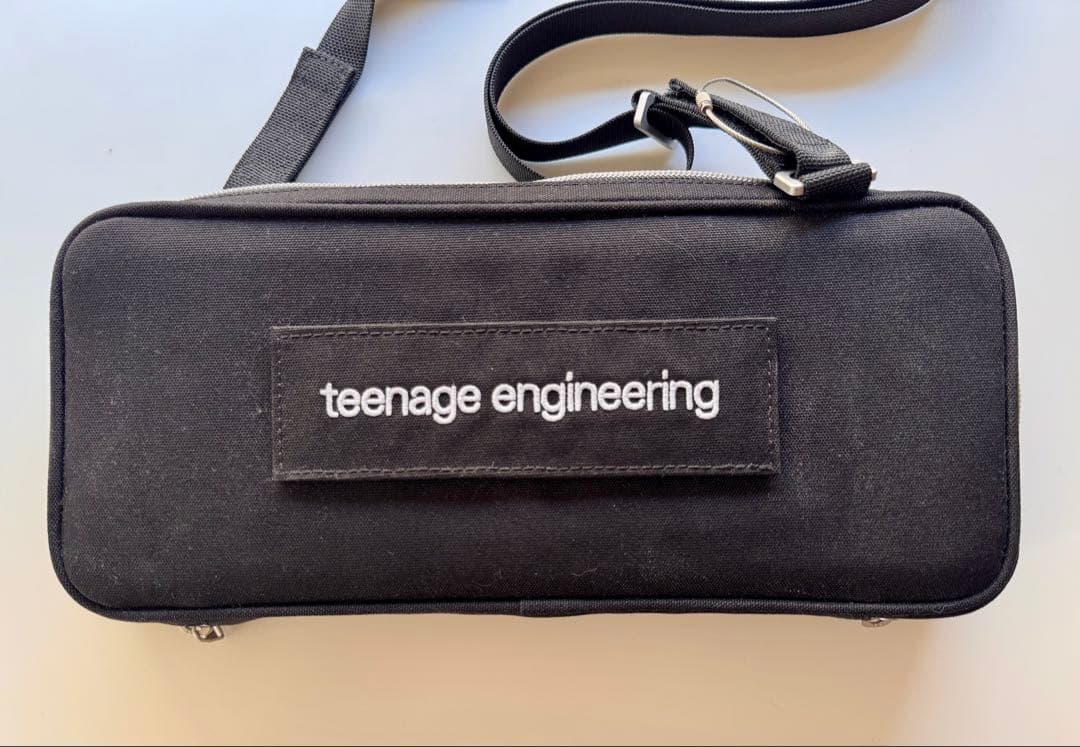 鍵盤楽器 Teenage Engineering OP-1 Orignal