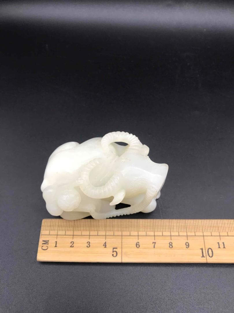 清時代　和田玉　瑞牛　和田白玉彫り　古玉石　時代物　賞物(F-19)