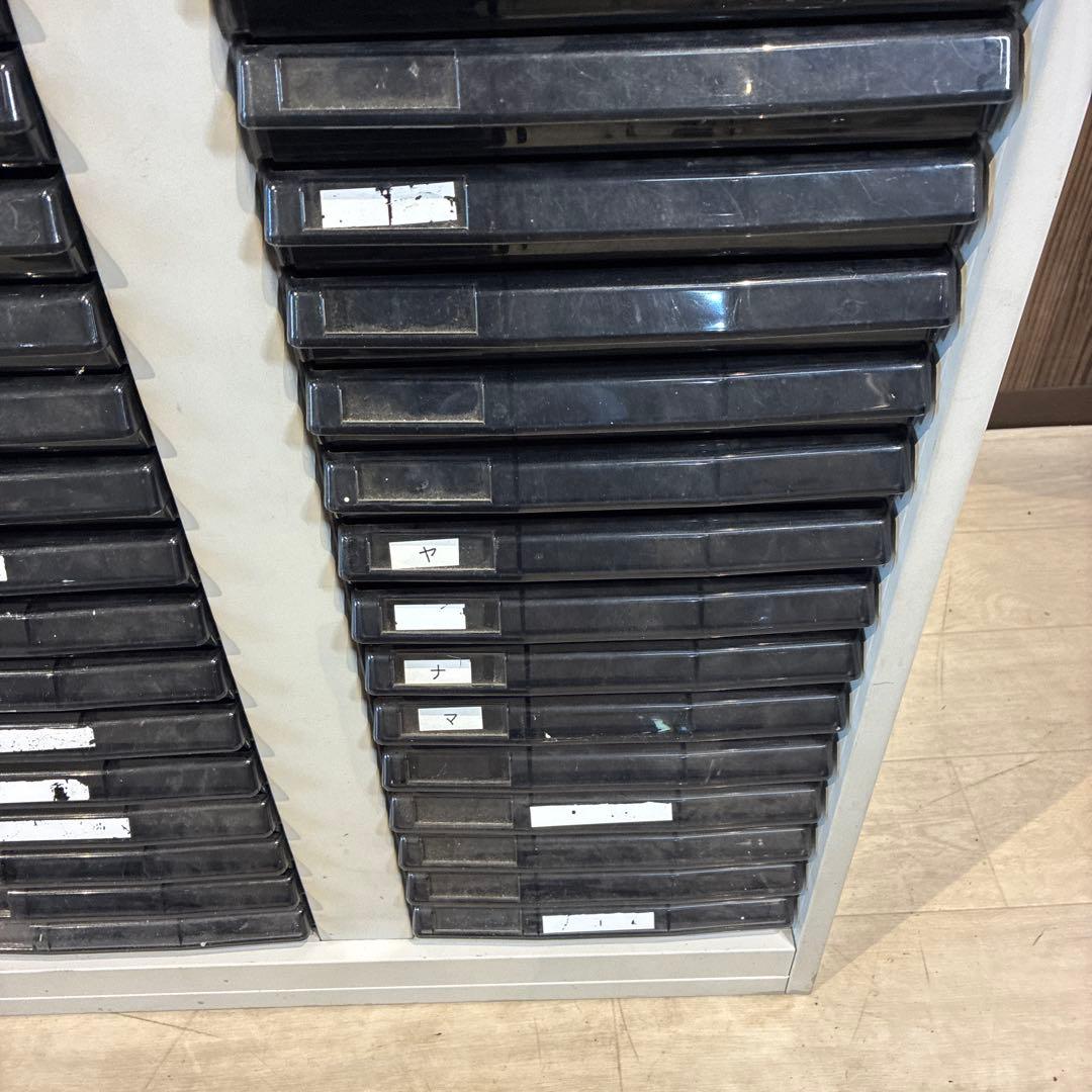 UCHIDA トレイキャビネット 書庫 書類 収納 書類整理棚 3列24段