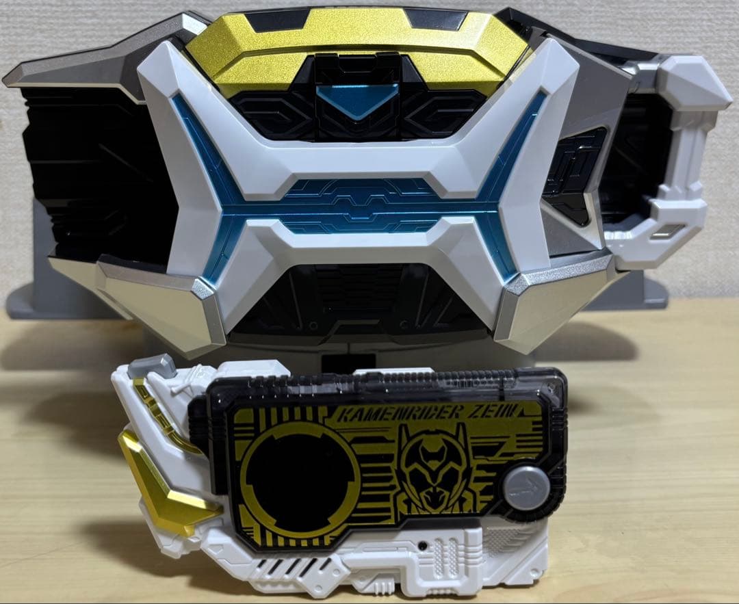 DXゼインドライバー&ゼインプログライズキー（修正版）&ゼインカードセット