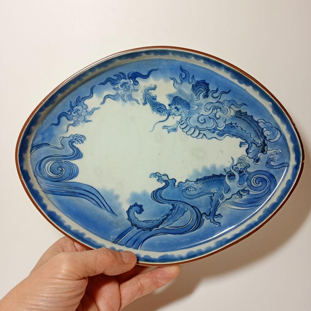 藍柿右衛門　雲龍文変形皿
