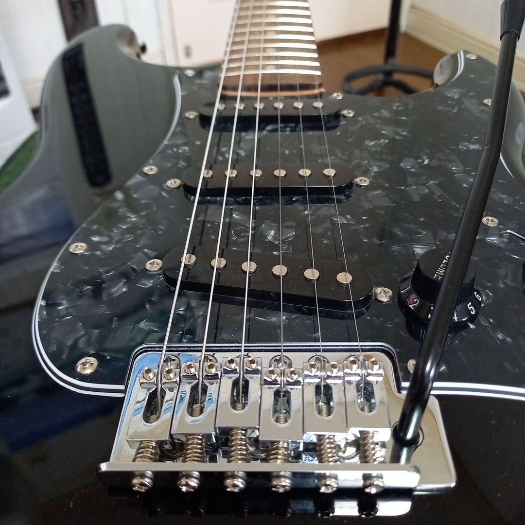 『美品』Squier By Fender Affinity Stratocast