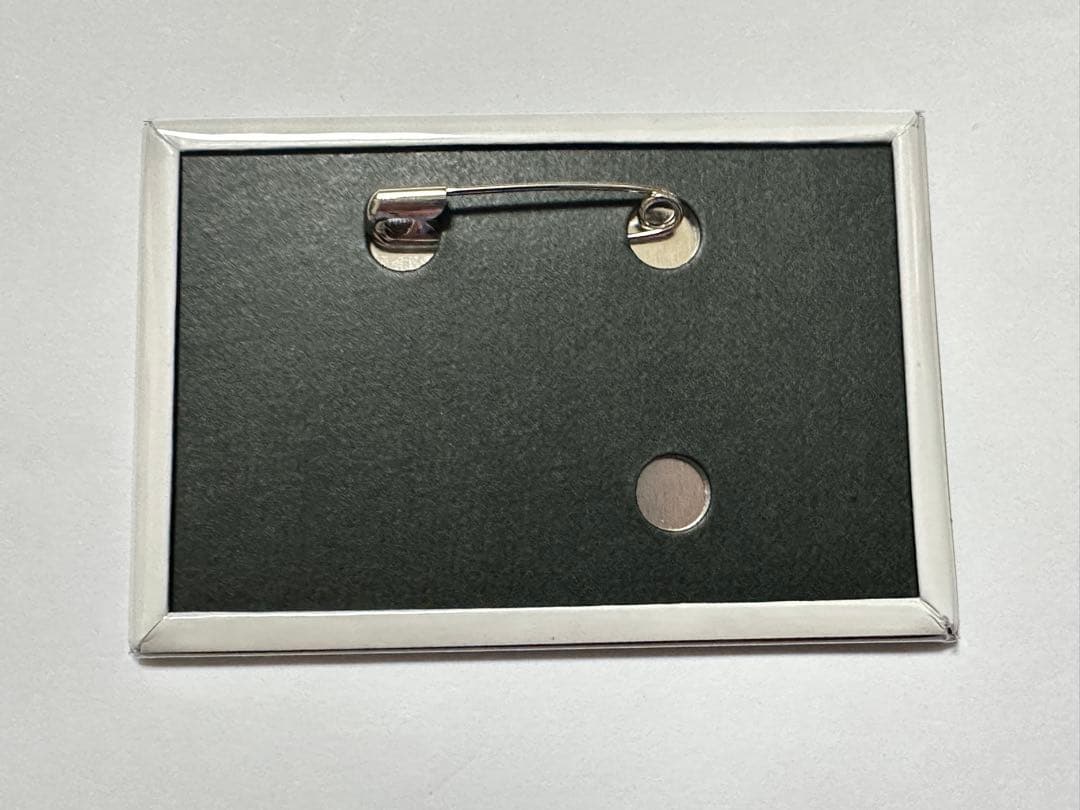 ダンガンロンパ1・2 おしおき缶バッジ 江ノ島盾子＆モノクマ