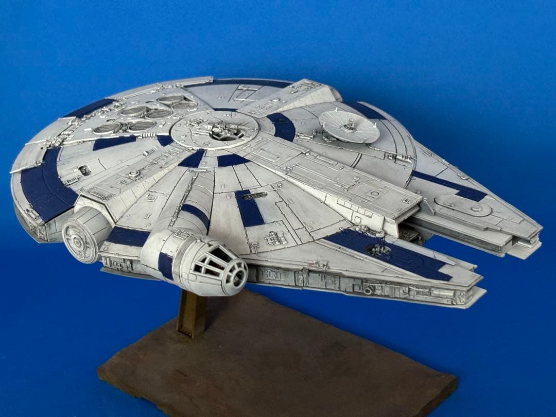 バンダイ スターウォーズ 1/144 ミレニアム・ファルコン ランド(2)完成品