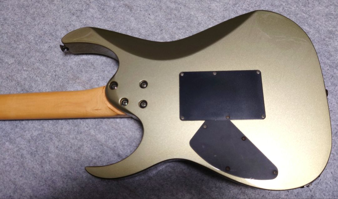 5150　Ibanez　RG320B