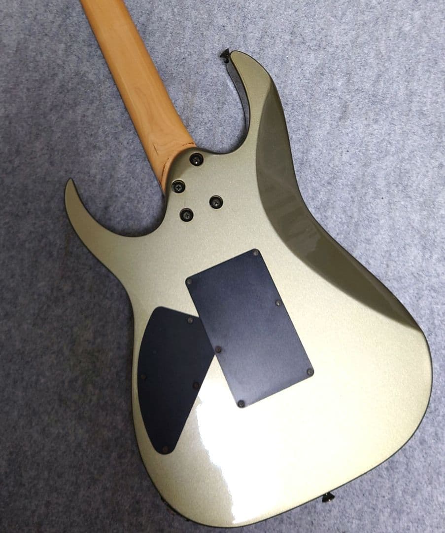 5150　Ibanez　RG320B