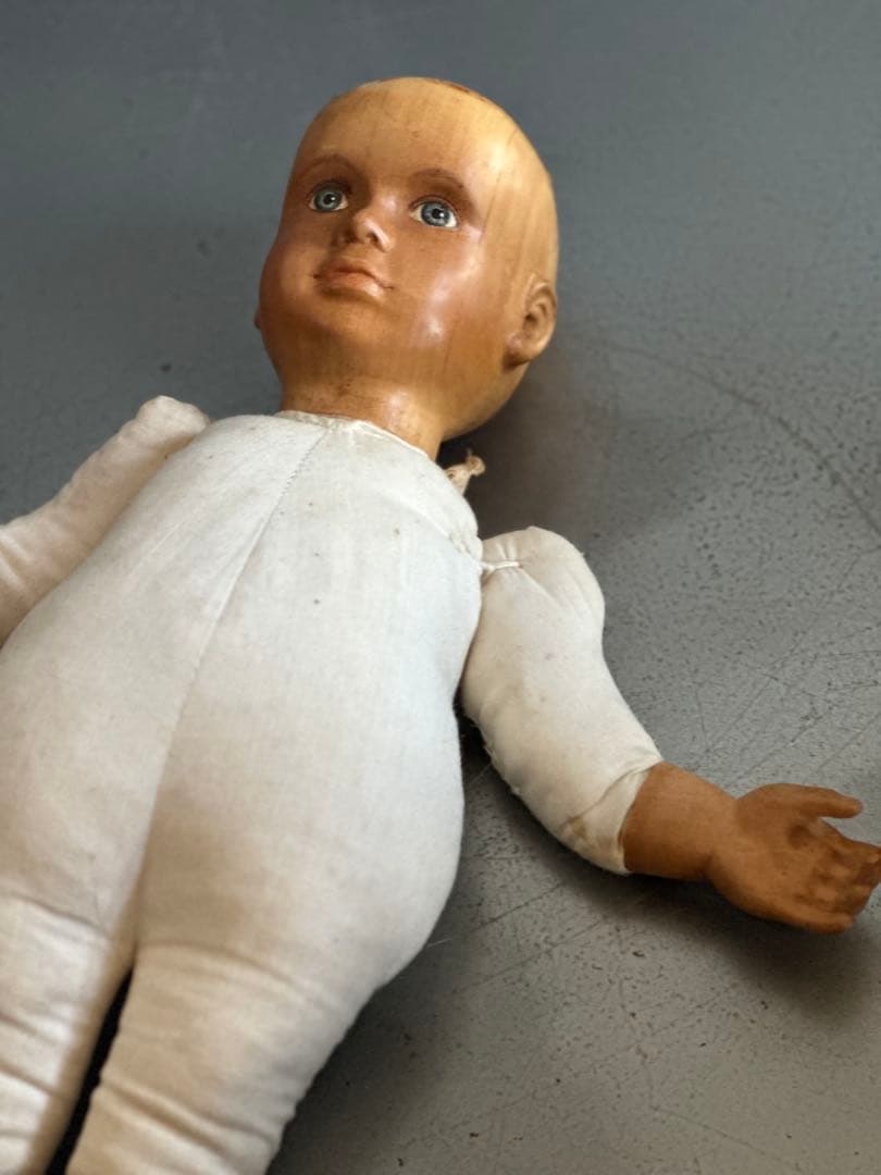 瞬間的お値下げ❣️アンティーク 木製人形 青い目