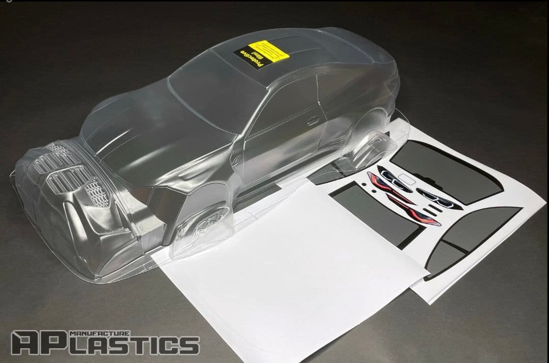 新品 無塗装  M4 G82 APLASTICS ラジドリ ボディ
