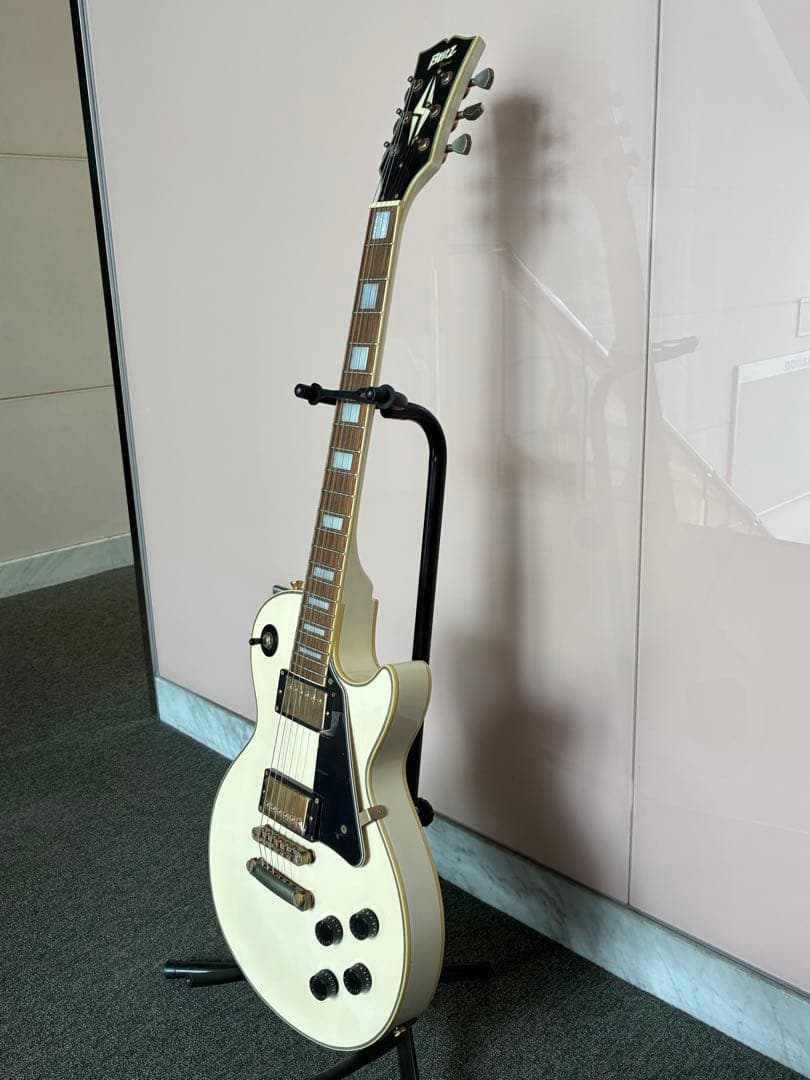 訳あり商品　ブリッツ　レスポールスタイル エレキギター ホワイト