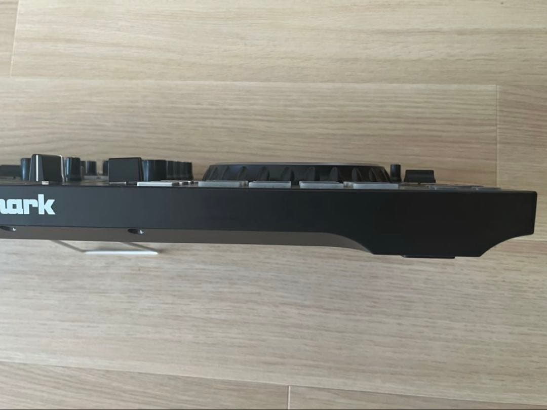 ⑥Numark Mixtrack Pro FX DJコントローラー