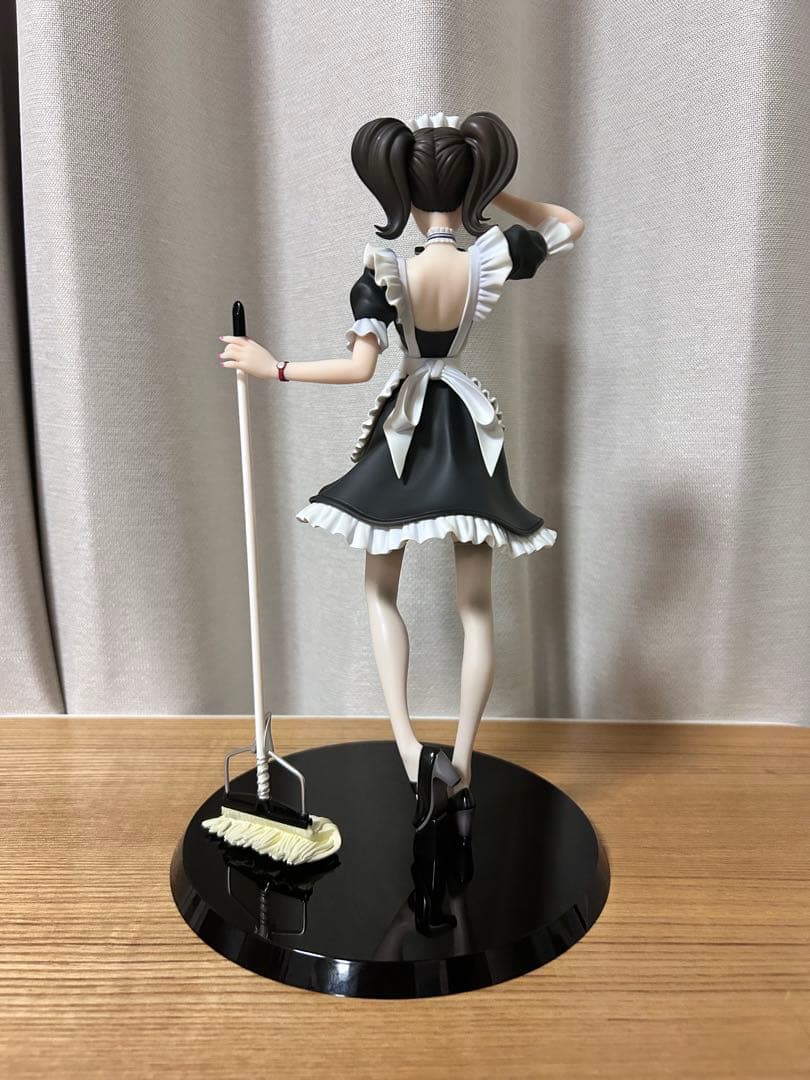 ペルソナ5 川上貞代 1/7 スケールフィギュア