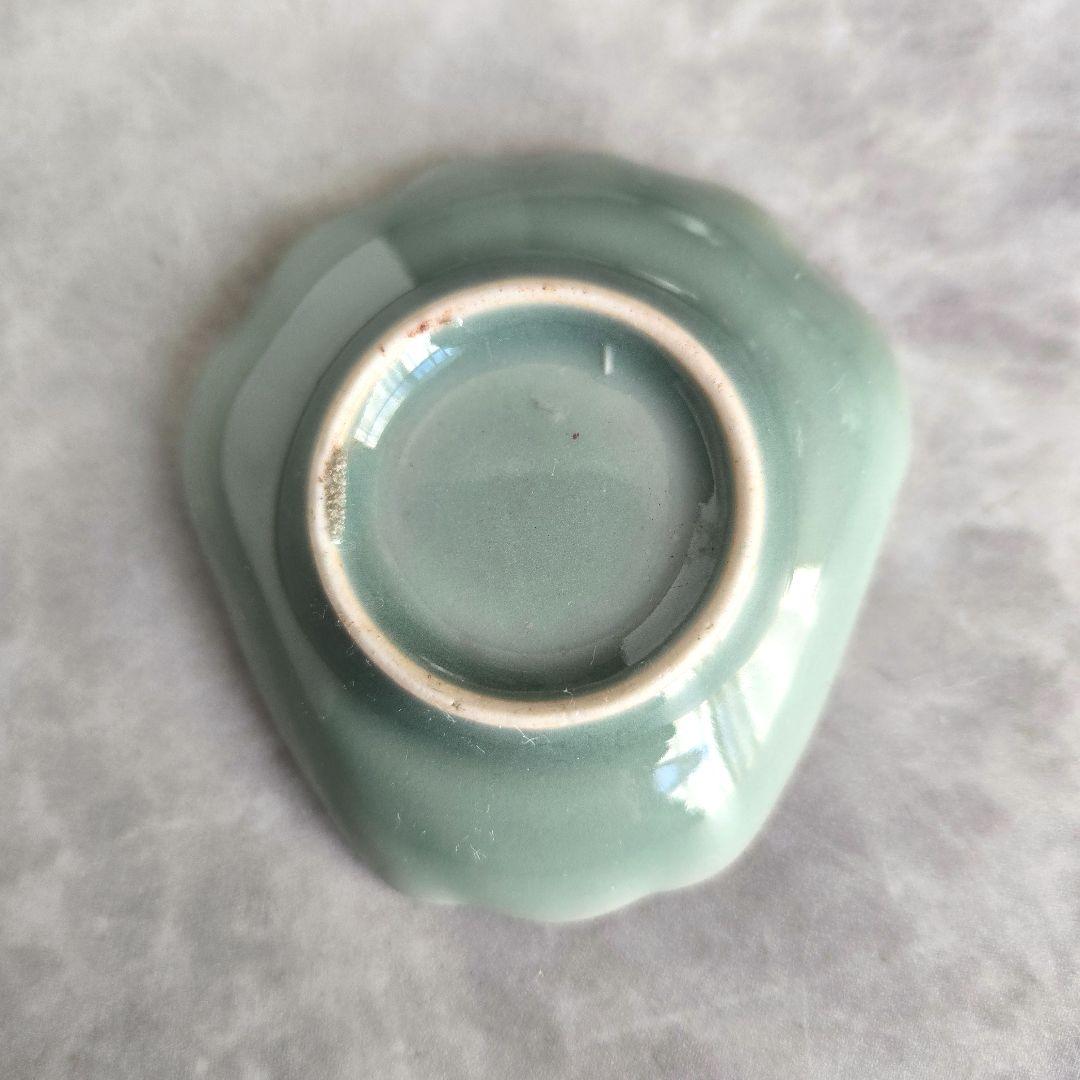 古伊万里　青磁　変形　小皿　豆皿　貝　赤絵　金彩　江戸時代　金直し　金継ぎ　骨董