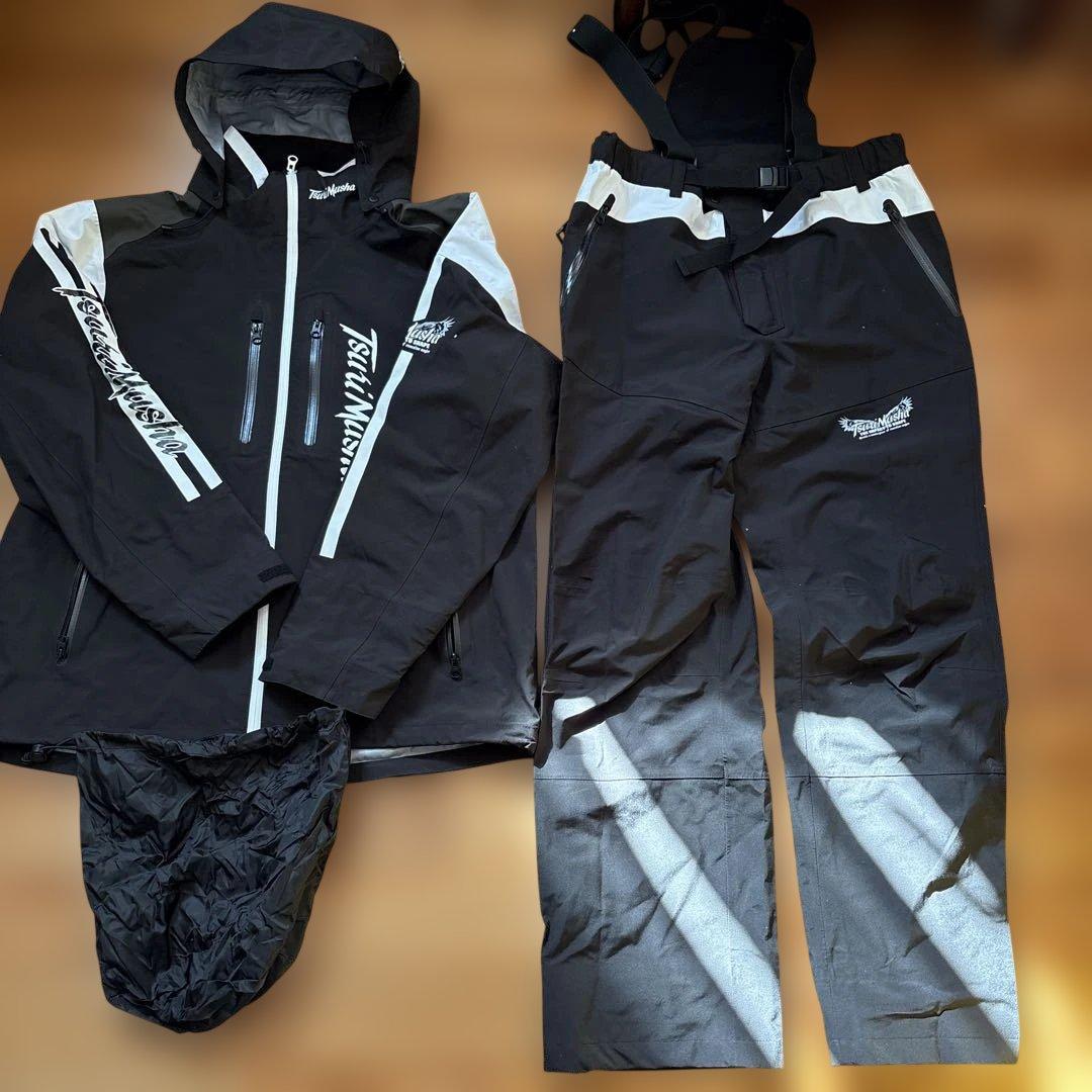 使用感少ない　釣武者　3レイヤー　サプトルストレッチレインスーツ　サンライン