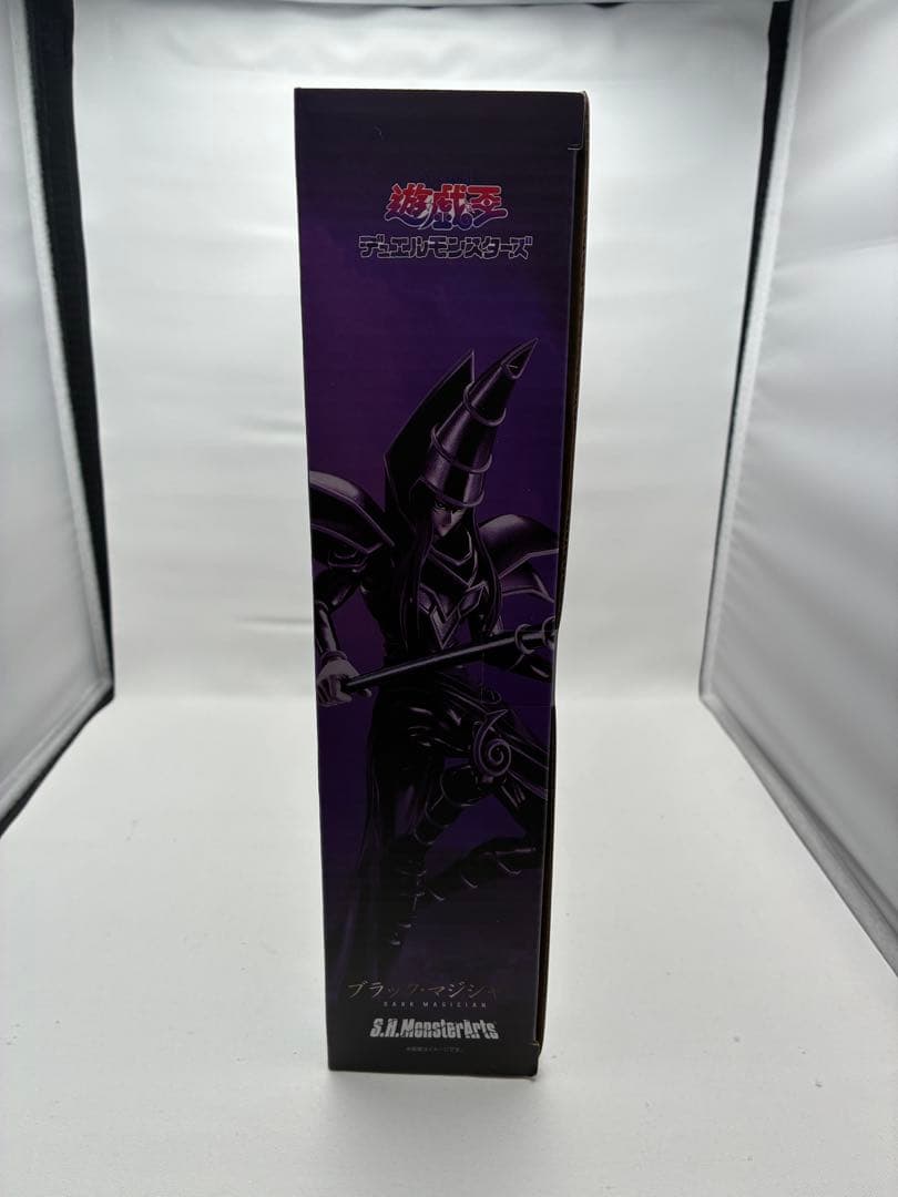 S.H.MonsterArts ブラック・マジシャン
