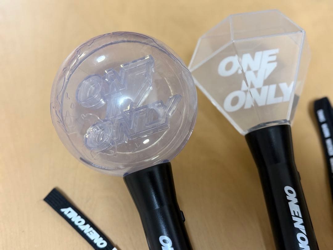 ONE Ｎ’ ONLY ペンライト 2点セット