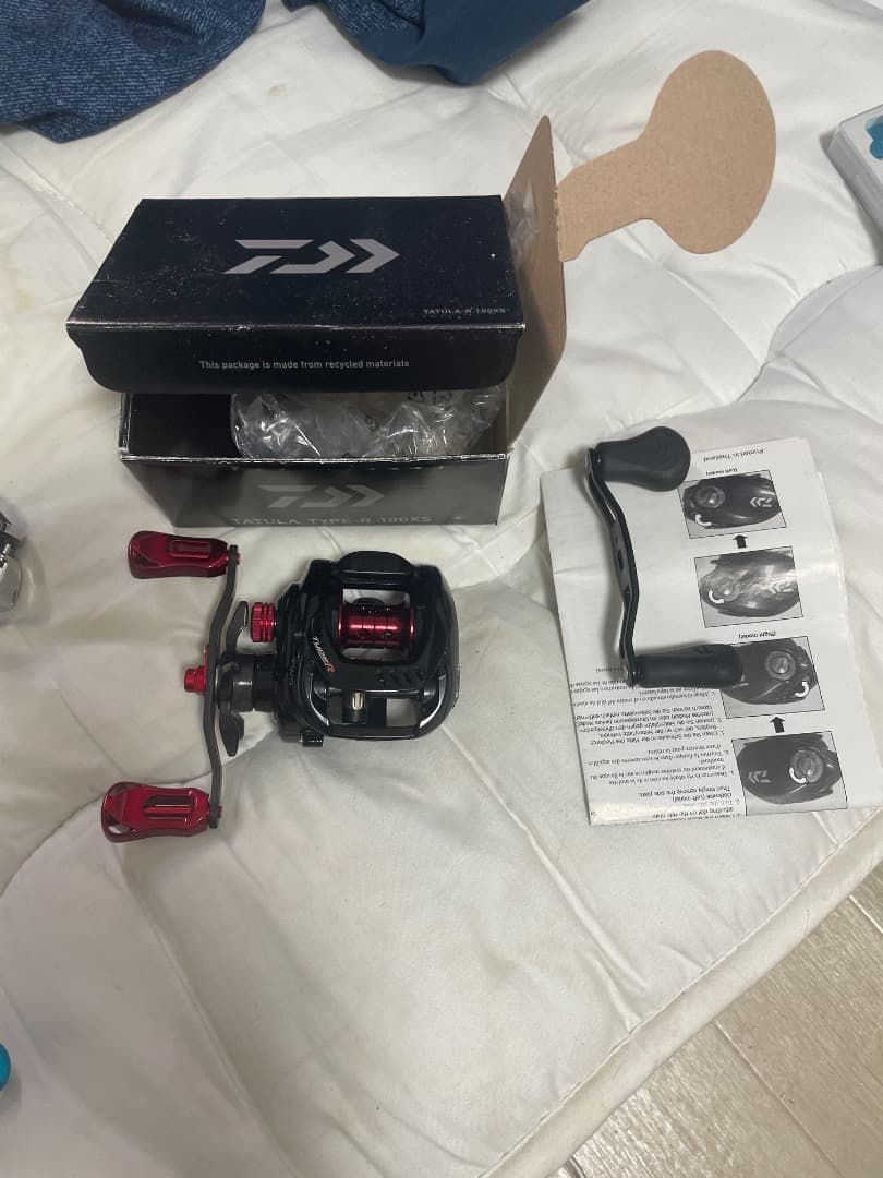 ダイワ TATULA CT ベイトリール ブラック/レッド