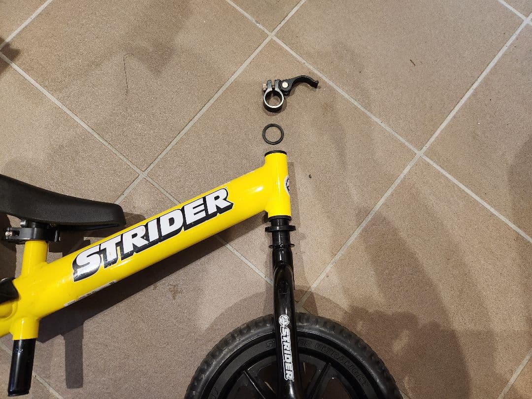 ストライダー 12インチ スポーツ バランスバイク キックバイク