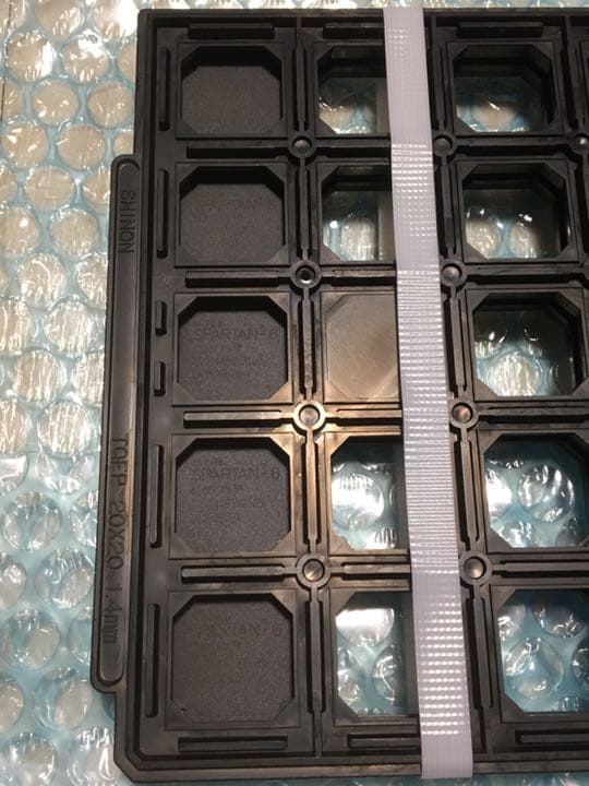 Xilinx  FPGA  XC6SLX9-2TQG144I スパルタン6