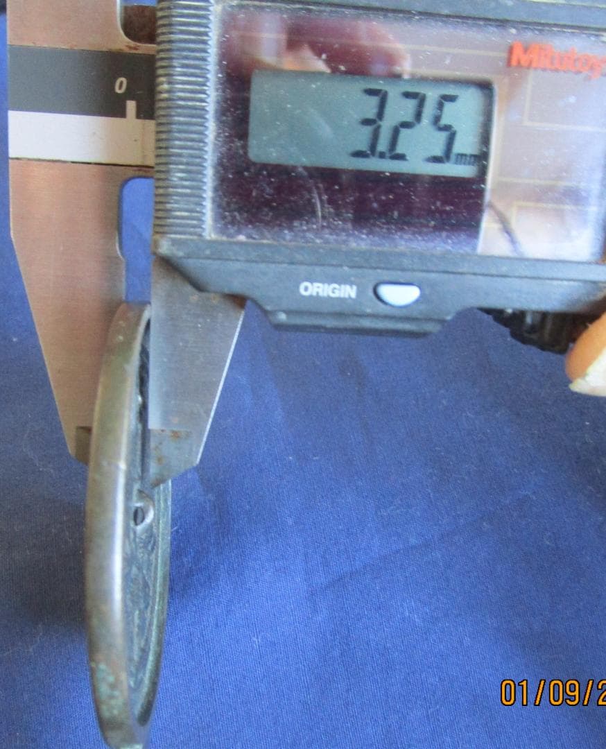 古鏡　天下一　柄鏡　手鏡　小型　0江戸期の初め頃　中に摘みあり　1個