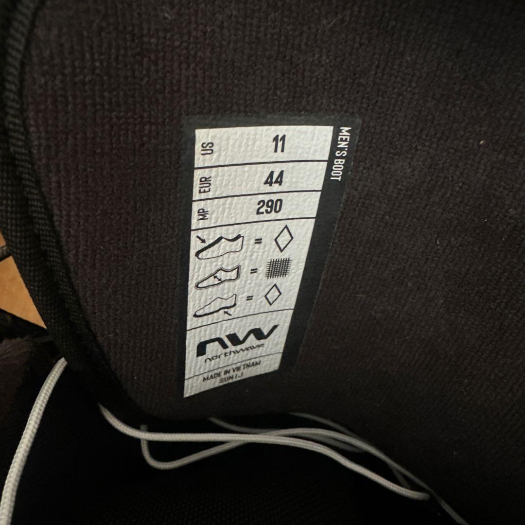 NORTHWAVE FREEDOMスノーボードブーツクイックレース サンド箱あり