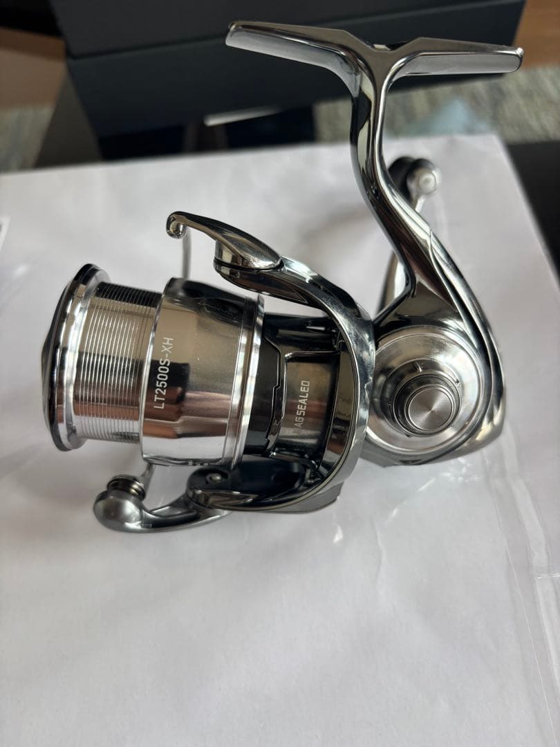 週末値引き22EXIST LT2500S-XH スピニングリール