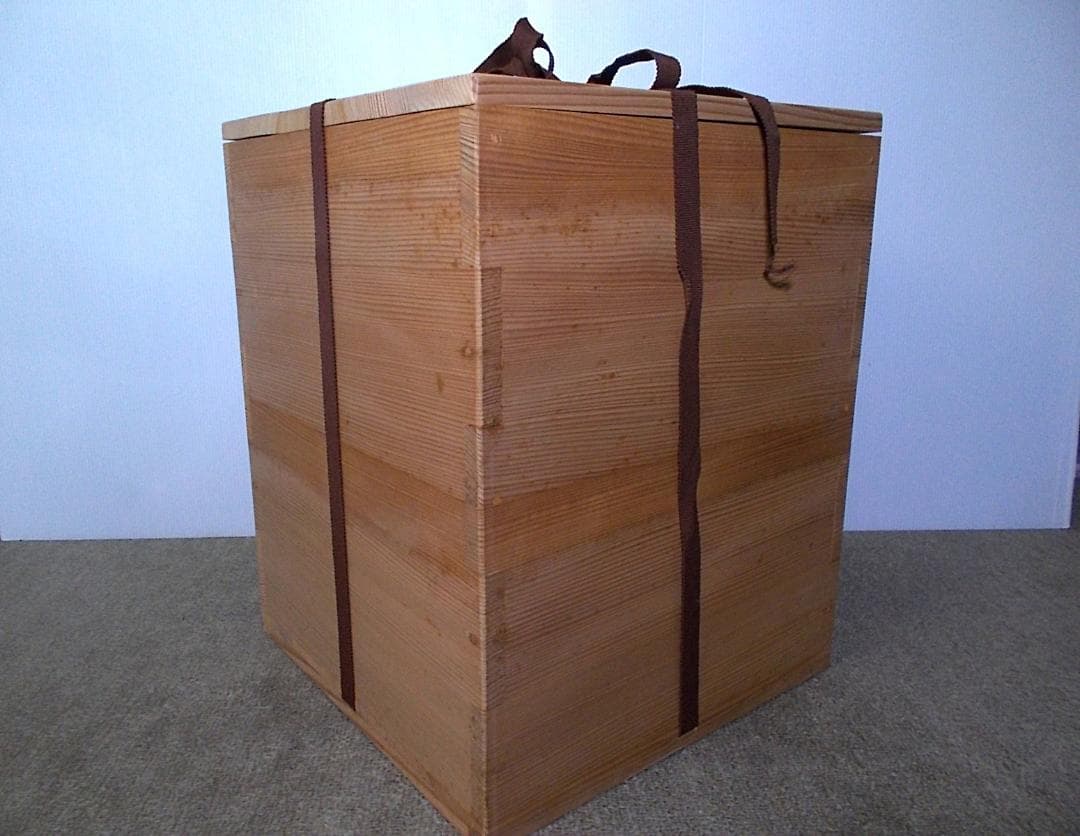 茶道具 釜師:畠春斉 風炉師:一ノ瀬宗辰 唐銅切合鬼面風炉 茶釜 釜環 共箱