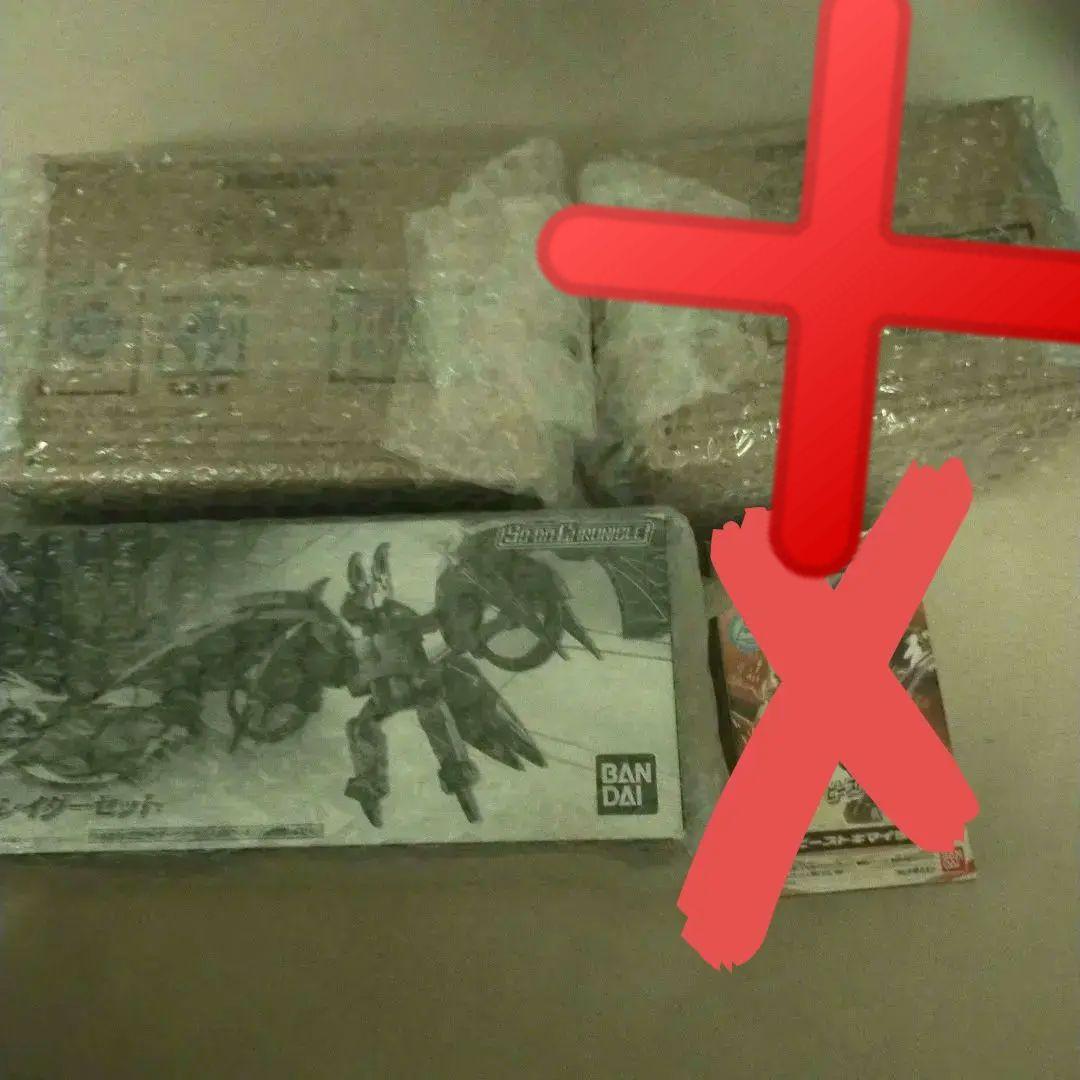 装動CHRONICLE 仮面ライダー龍騎 ミラーモンスター ＋ ウィザードラゴン