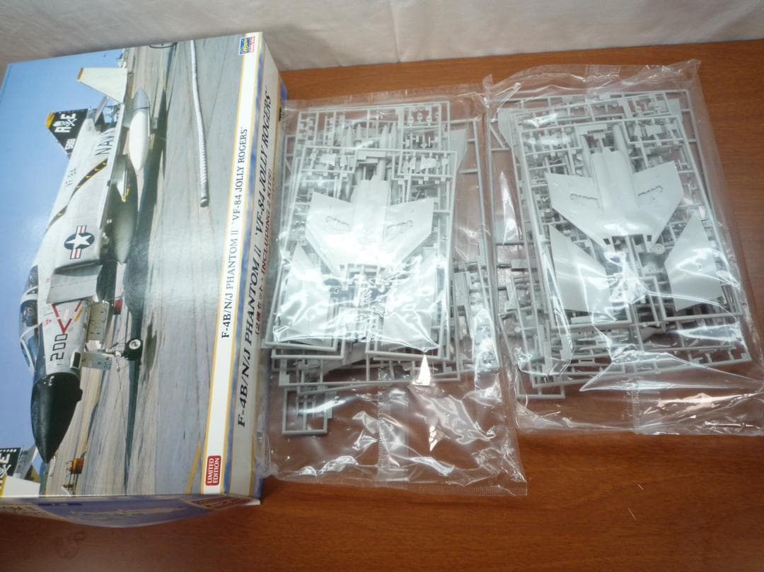 SP-5B Marlin & F-86F Sabre 40　 プラモデル