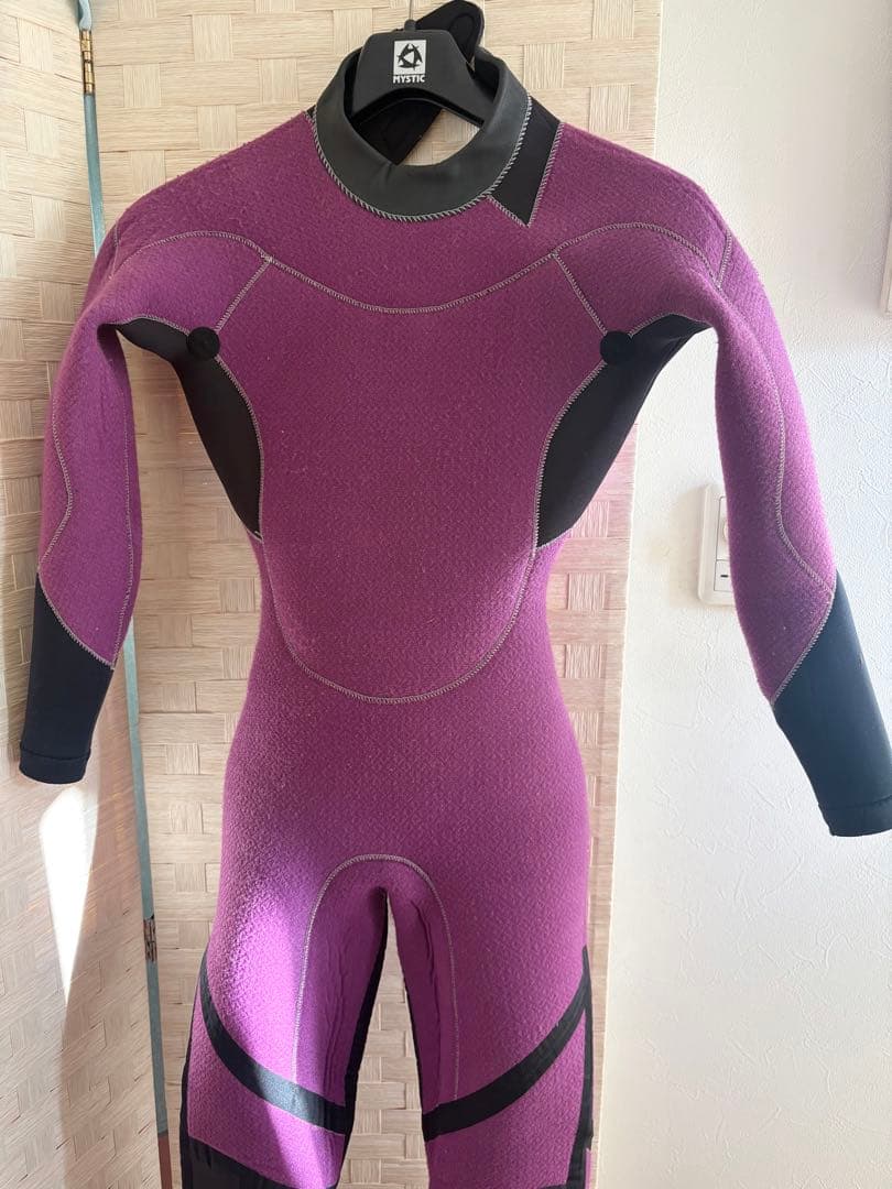 O'NEILL セミドライ バックジップ 5×3 mm MSサイズ