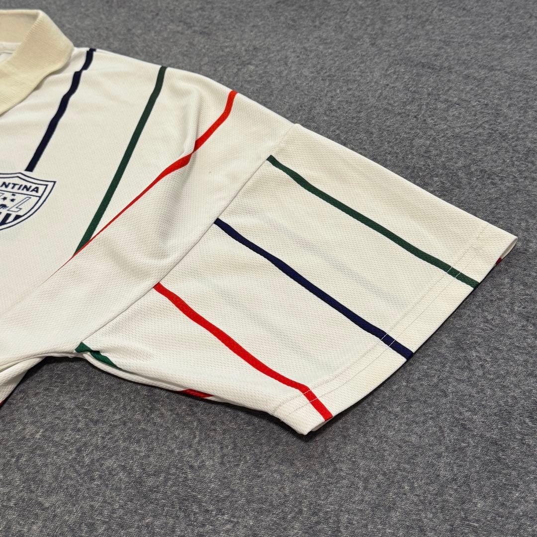 珍品　行列のできるイタリア料理店　カンティーナマンマルチア　サッカーユニフォーム