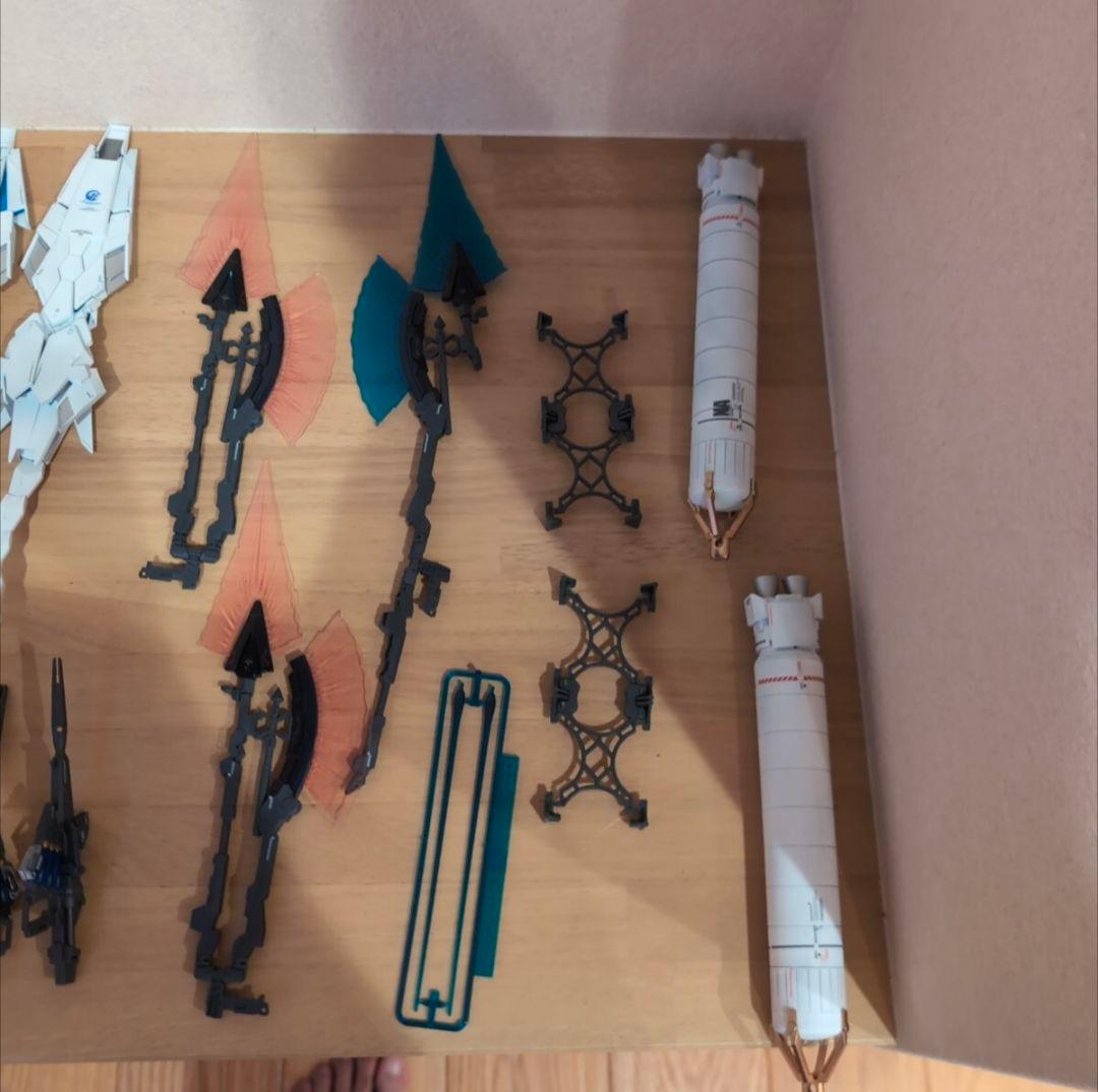 MG 1/100 ユニコーンガンダム ペルフェクティビリティ ディバイン 換装