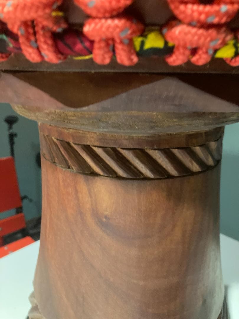 ジェンベ、ジャンベ、Djembe,ジンベ、ギニア製　アカジョ胴材