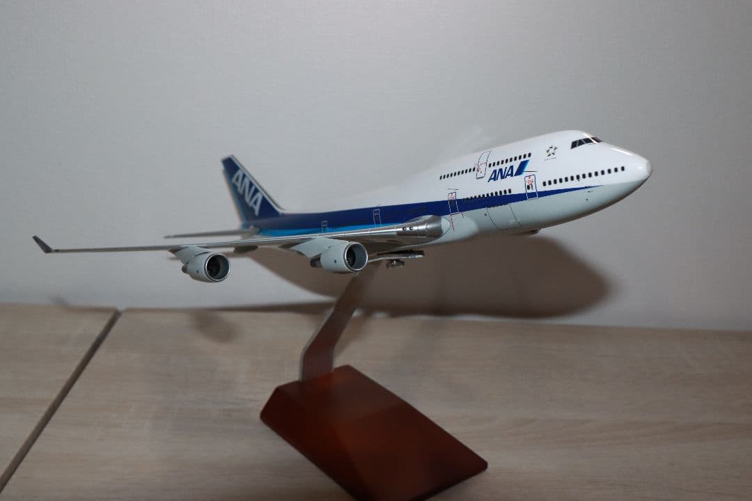 ANA ボーイング747-400 NH20064 1:200 ギヤ無し