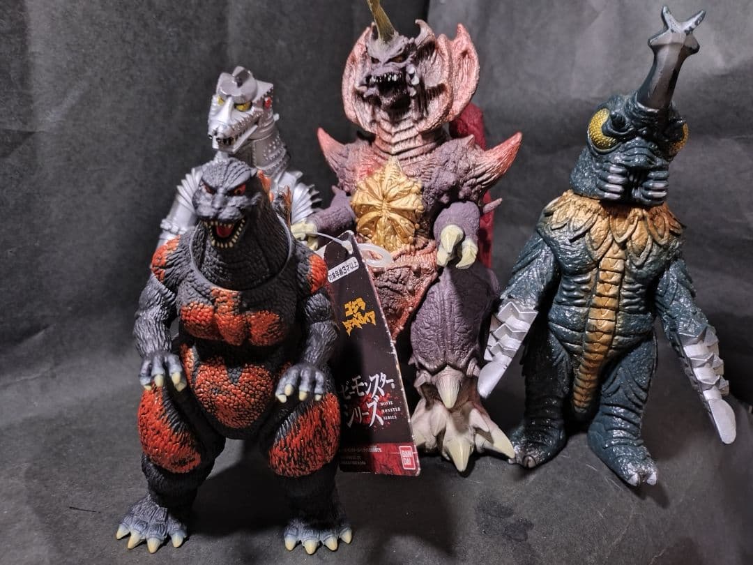 バーニングゴジラ、デストロイア、メガロ、メカゴジラ1、ソフビ